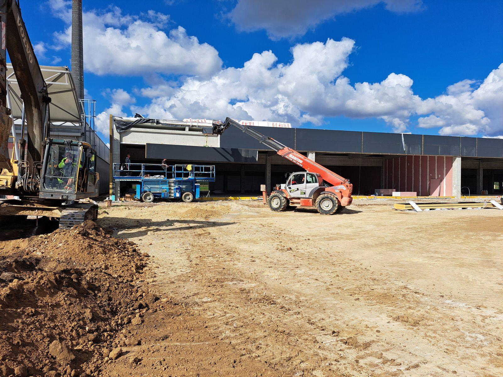 Projekt – Logisticko dodávateľské centrum Trnava Fáza II – Swietelsky-Slovakia spol. s r.o. – 06-09 2022 shot 4
