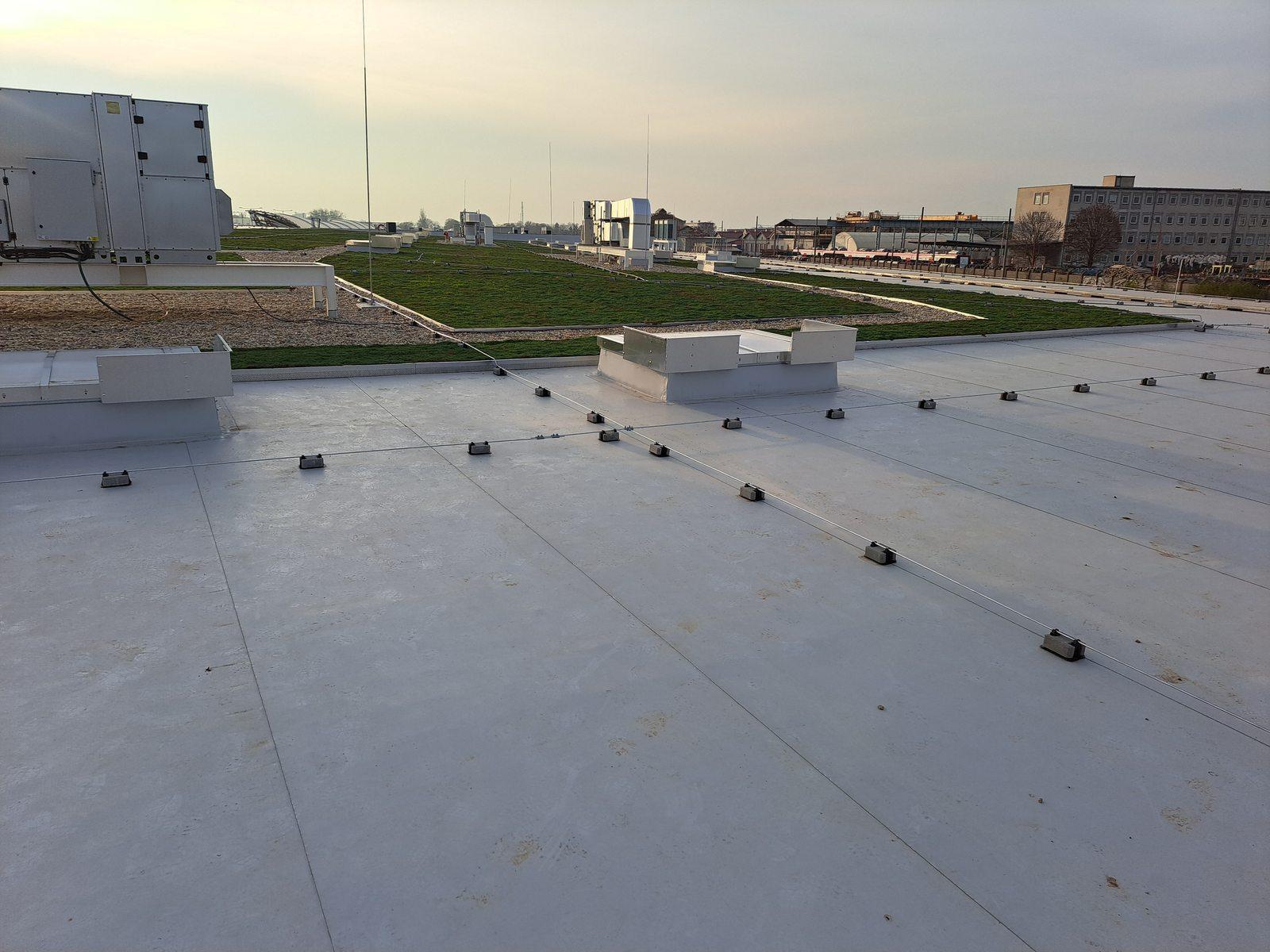 Projekt – Logisticko dodávateľské centrum Trnava Fáza II – Swietelsky-Slovakia spol. s r.o. – 06-09 2022 shot 2
